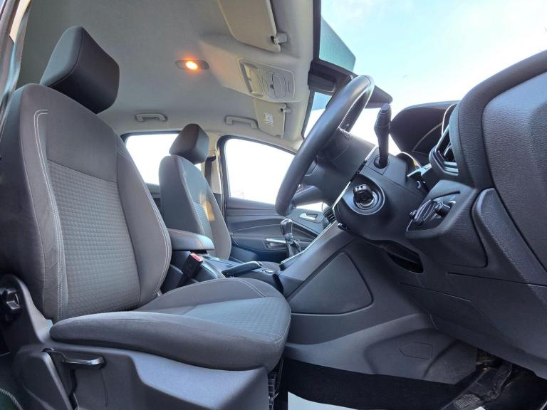 2016 Ford C-Max 1.6 Ti-VCT Zetec Euro 6 5dr MPV Petrol Manual