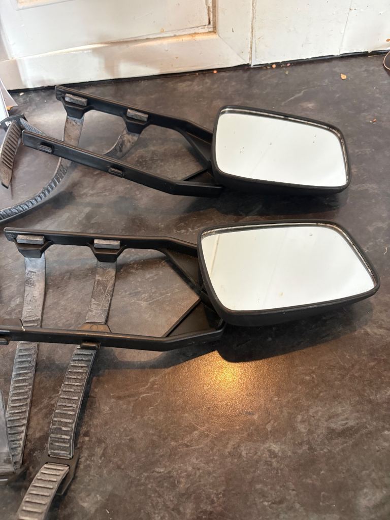 Universal towing mirrors