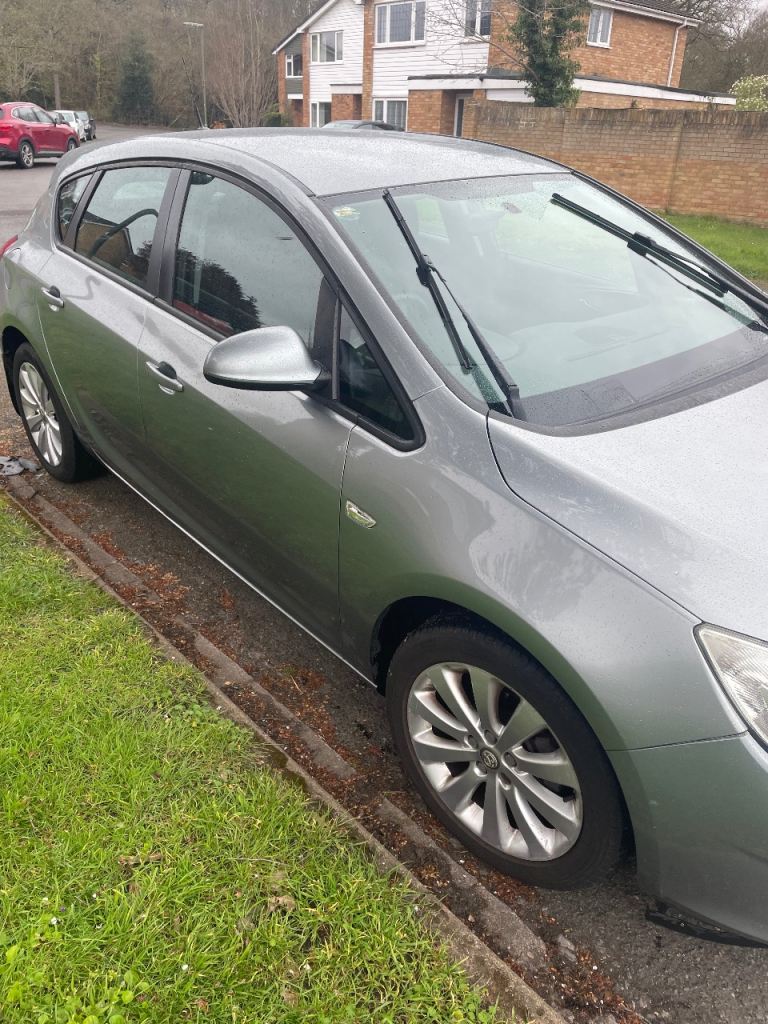 Vauxhall, ASTRA, Hatchback, 2012, Manual, 1598 (cc), 5 doors