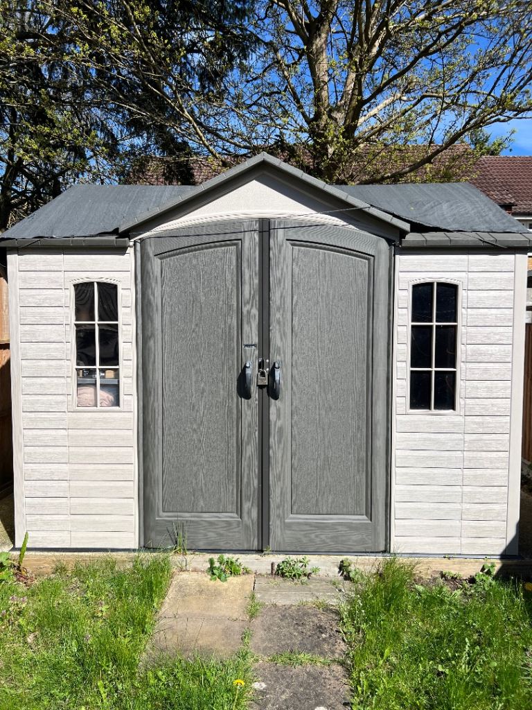 Lifetime 10 x 8 Heavy Duty Fully Accessorised Plastic Shed