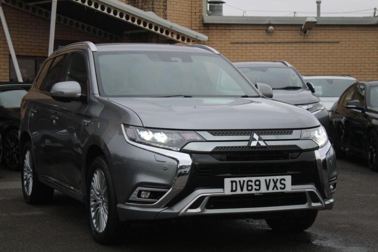 2019 Mitsubishi Outlander 2.4h TwinMotor 13.8kWh Exceed Safety CVT 4WD Euro 6 (s/s) 5dr ESTATE Pe...