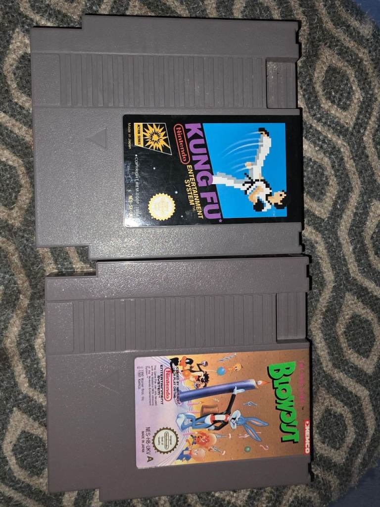 2 nintendo nes and games