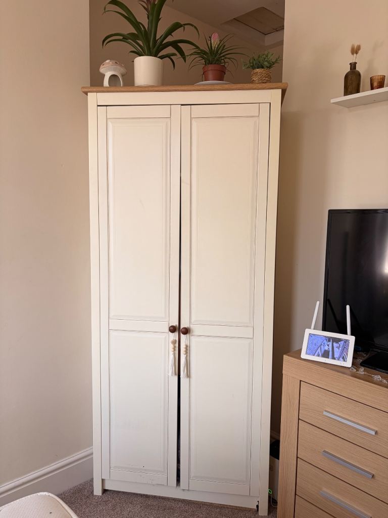 Various items for sale 