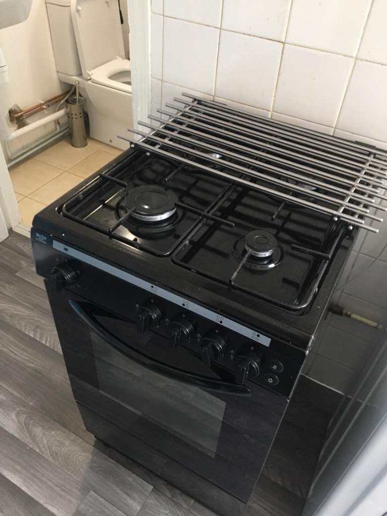 Spacious & Cosy double room for Rent SS12 0AN