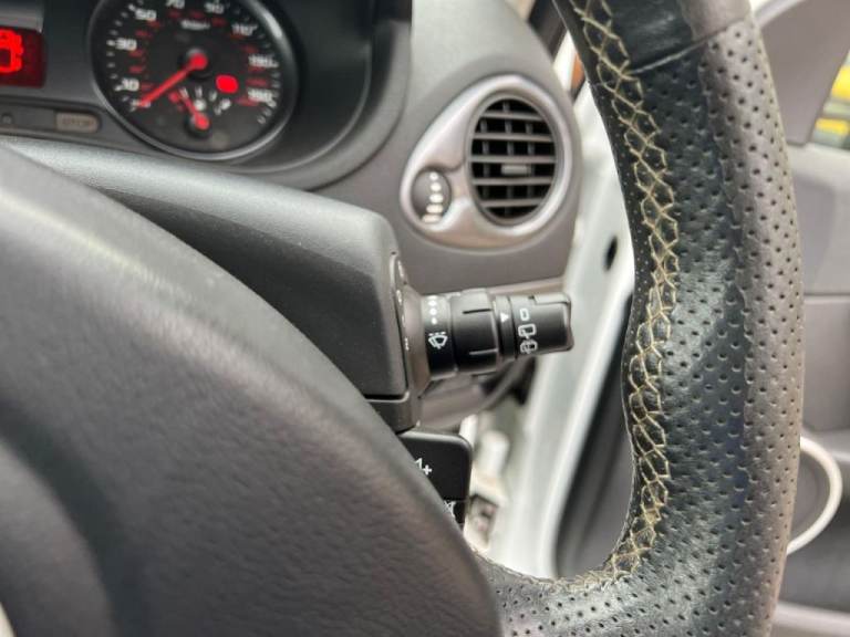  Renault Clio 2.0 16V RenaultSport 200 3dr Petrol