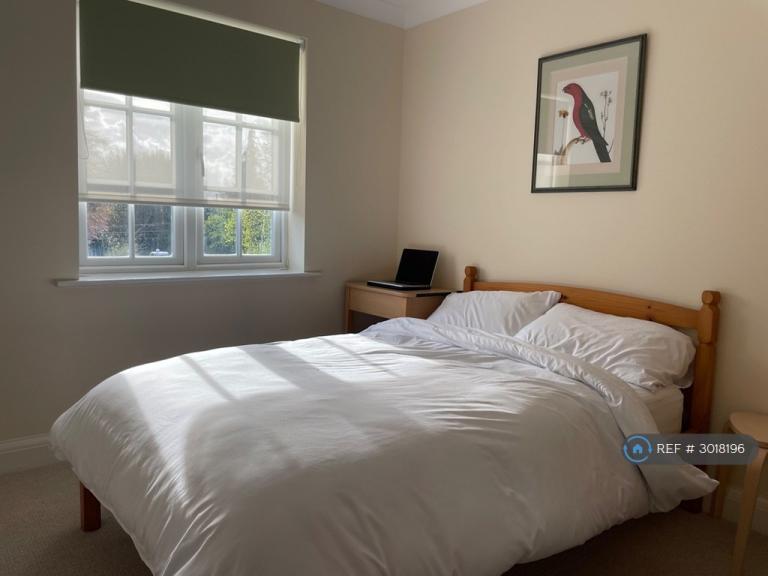 1 bedroom in Catherine Road, Newbury, RG14 (#3018196)