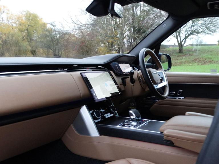 2022 Land Rover Range Rover 4.4 P530 V8 Autobiography Auto 4WD Euro 6 (s/s) 5dr (LWB, 7Seat) ESTA...