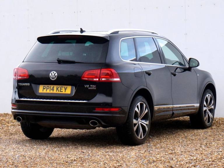 2014 Volkswagen Touareg 3.0 TDI V6 BlueMotion Tech R-Line SUV Diesel Tiptronic 4WD (s/s) 5dr - Ju...