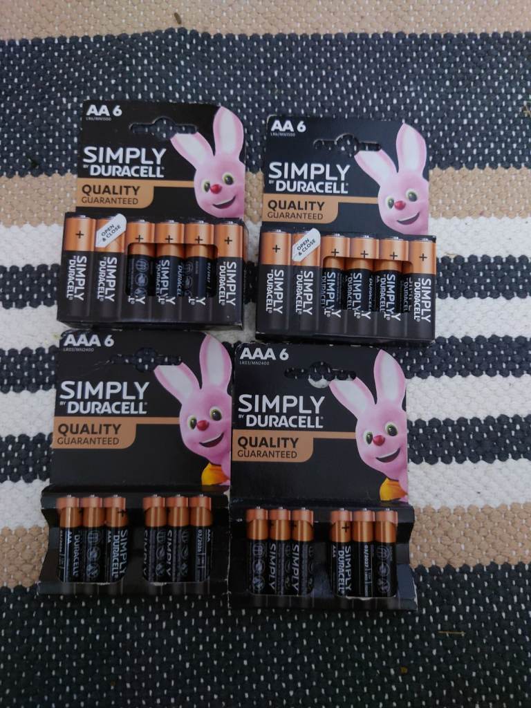 Duracell batteries: pack of 12 AA & pack of 12 AAA for £10 🐰