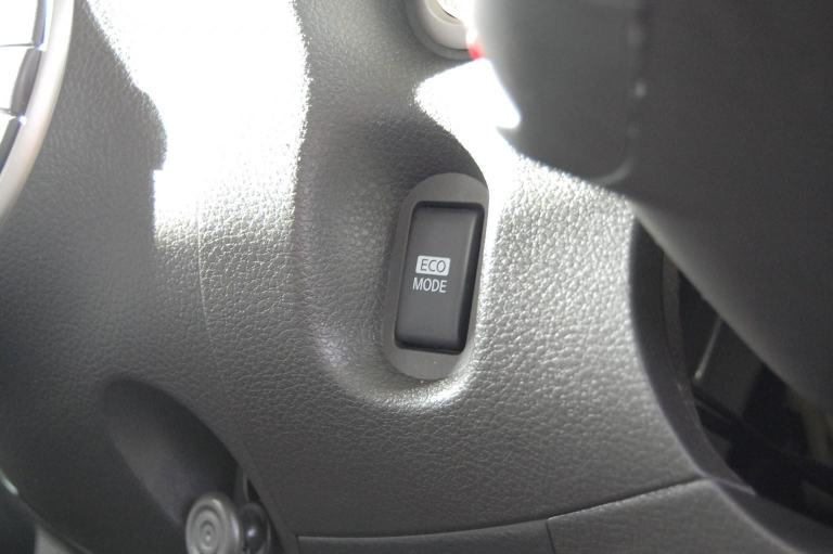 NISSAN CUBE 1.5 AUTOMATIC 2013 Petrol Automatic in Purple