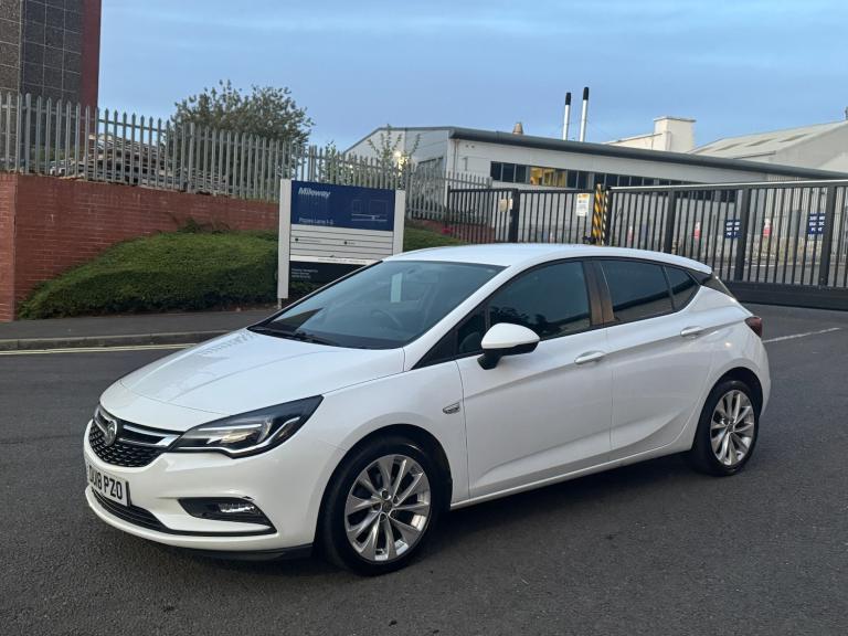 2018 Vauxhall Astra 1.4T 16V 125 Design 5dr HATCHBACK Petrol Manual
