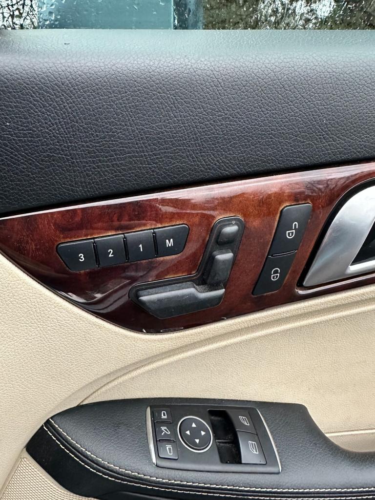 2011 Mercedes-Benz SLK SLK 200 BlueEFFICIENCY Edition 125 2dr Tip Auto CONVERTIBLE Petrol Automatic