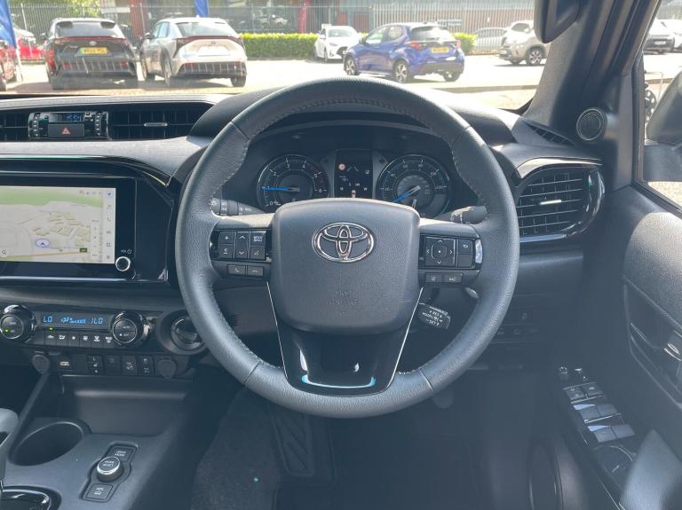 2025 Toyota Hilux Invincible X D/Cab Pick Up 2.8 D 48V Auto Double Cab Pick-up Diesel Automatic