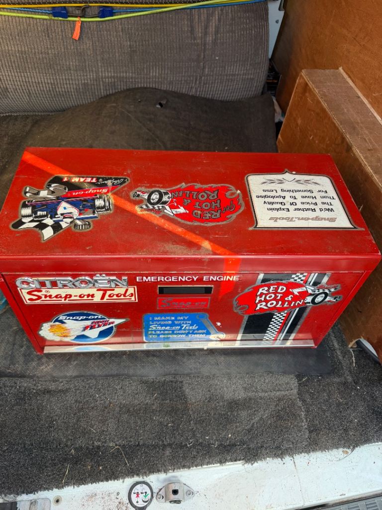 Vintage snap on 26” tool box good condition for age 