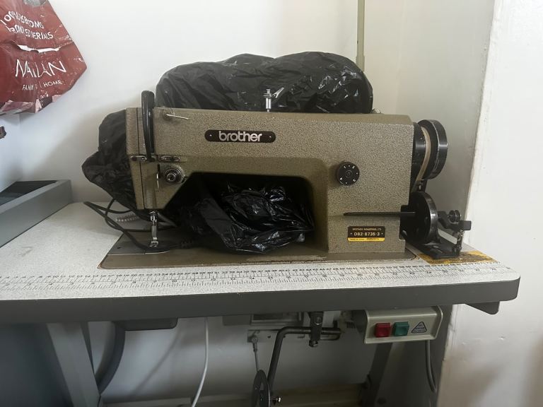 Brother Industrial Sewing Machine DB2-B735-3 – Good Condition
