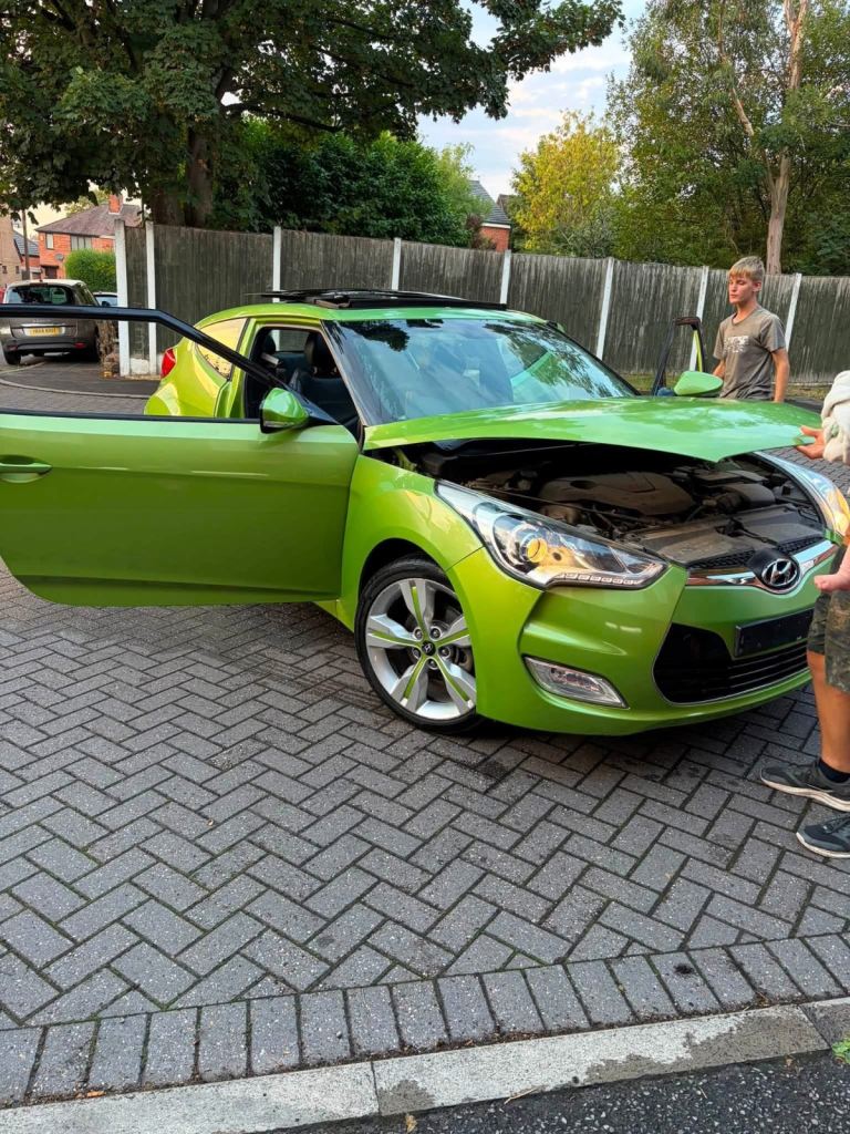 Hyundai, VELOSTER, Coupe, 2013, Semi-Auto, 1591 (cc), 4 doors