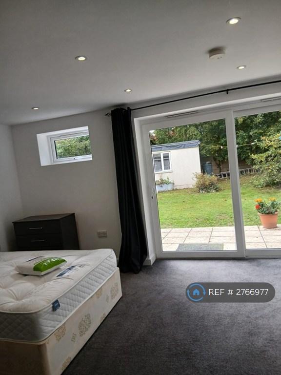 1 bedroom in Streatham, Streatham, SW16 (#2766977)