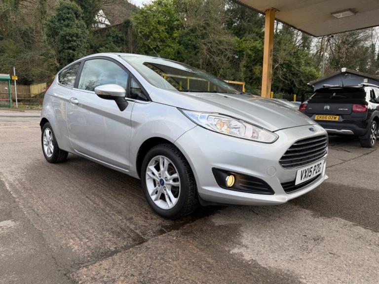 2015 Ford Fiesta 1.25 Zetec Euro 5 3dr Hatchback Petrol Manual