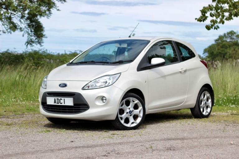 Ford, KA, Hatchback, 2015, Manual, 1242 (cc), 3 doors