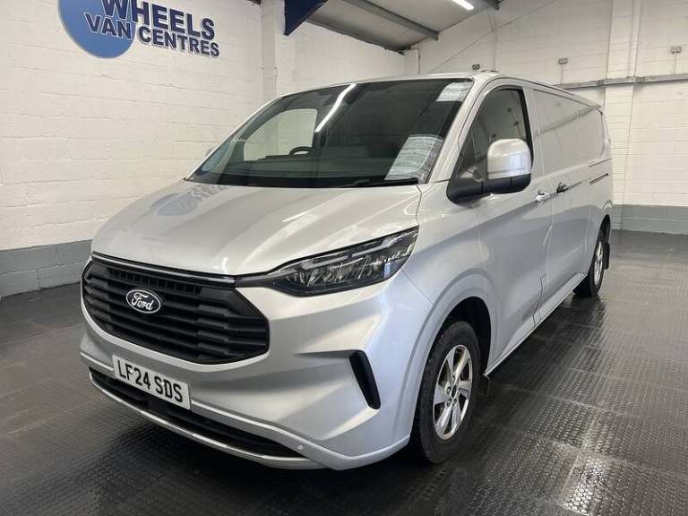 Ford Transit Custom 2.0 300 EcoBlue Limited Panel Van 5dr Diesel Manual L2 H1 Euro 6 (s/s) (136 P...