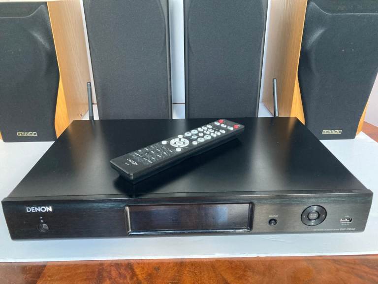 Denon Network Player/Tuner (DNP-730AE) with remote control