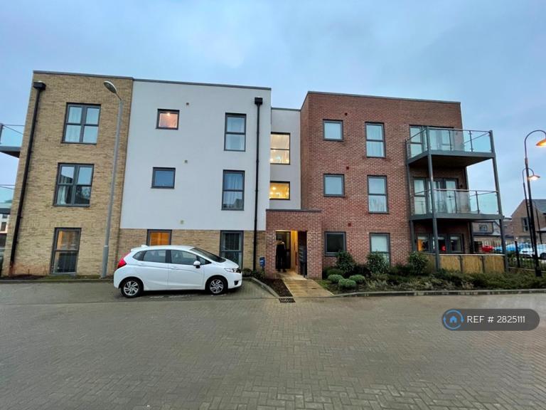1 bedroom flat in Binary House, Oakgrove, Milton Keynes, MK10 (1 bed) (#2825111)