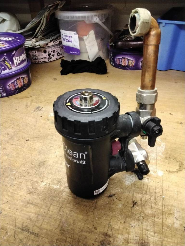 ADEY MagnaClean Professional2 Magnetic Filter - Good Condition