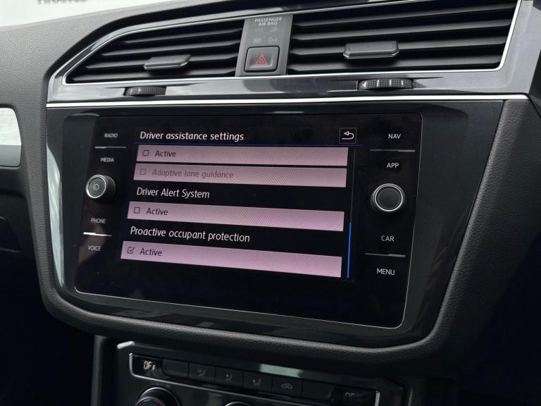 2019 Volkswagen Tiguan 2.0 TDI SE Navigation DSG 4Motion Euro 6 (s/s) 5dr ESTATE Diesel Automatic