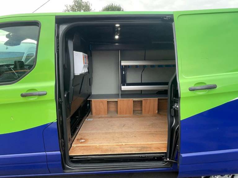 FORD TRANSIT CUSTOM 1.0 ECOBOOST LIMITED AUTOMATIC PETROL HYBRID ELECTRIC EURO
