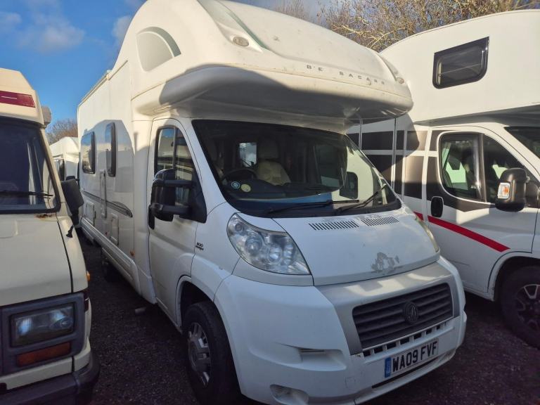 Bessacarr E425 Coachbuilt Motorhome 2009