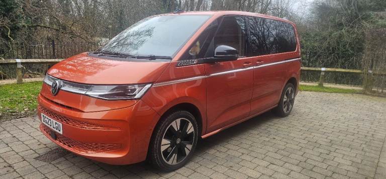 Volkswagen Multivan Style 2.0 TDI DSG | 2023 | Pan Roof | ACC