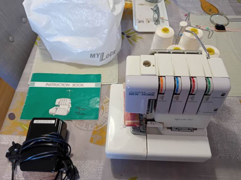 Overlocker sewing machime