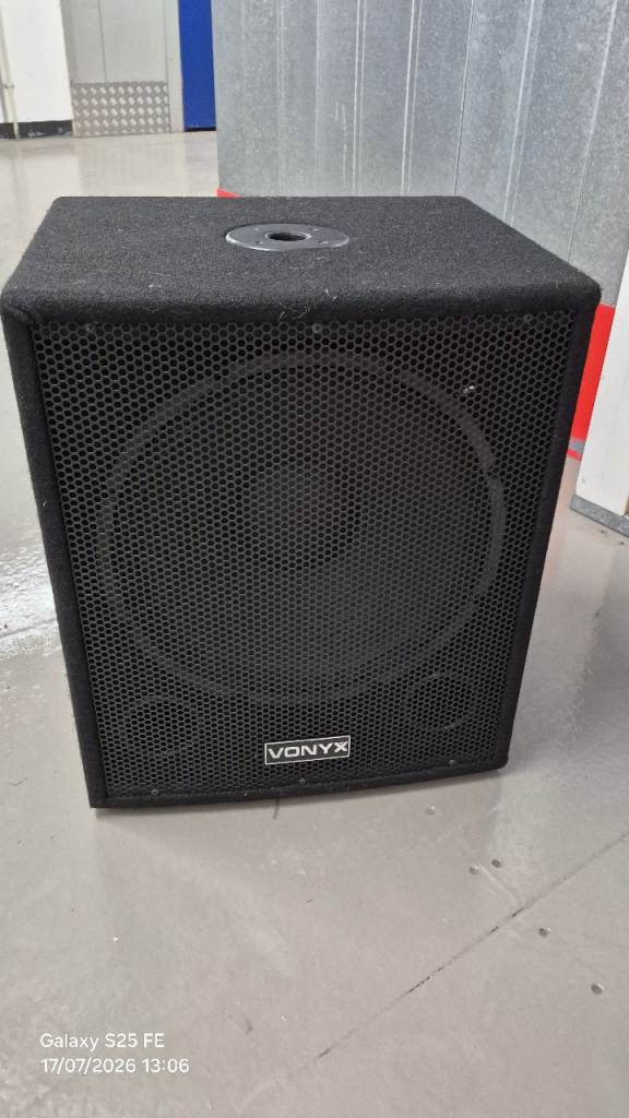 VONYX vx1015bt Subwoofer + tops – Black, Good Condition