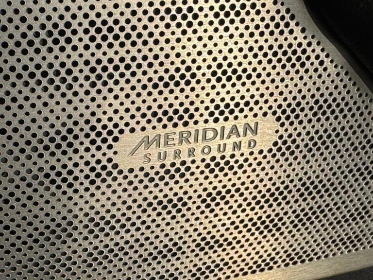 2018 Land Rover Range Rover Velar 2.0 D180 R-Dynamic SE 5dr Auto ESTATE DIESEL Automatic