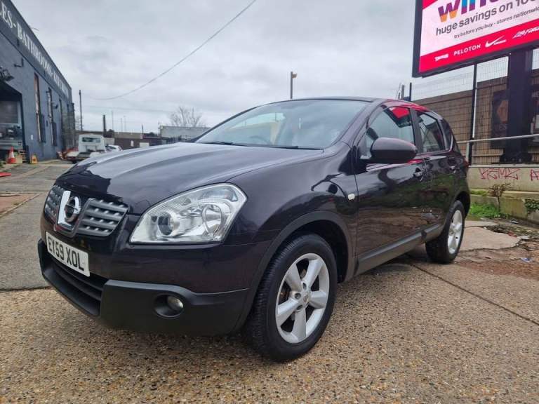 Nissan Qashqai 2.0 Acenta CVT | Automatic | 5-Door Hatchback | ULEZ Compliant + Solid + Reliable