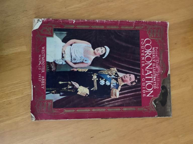 RARE WEEKLY ILLUSTRATED CORONATION SOUVENIR AND GUIDE 1937 GEORGE V & ELIZABETH