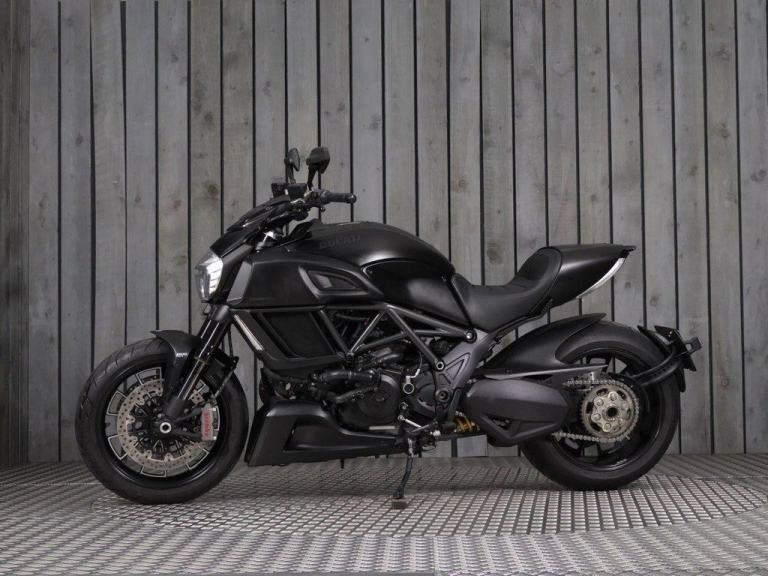 2017 67 DUCATI DIAVEL