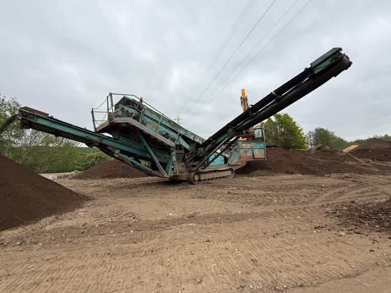 Soil Screener POWERSCREEN CHIEFTAIN 1400 Live Vibrating head 3 WAY TRACKED