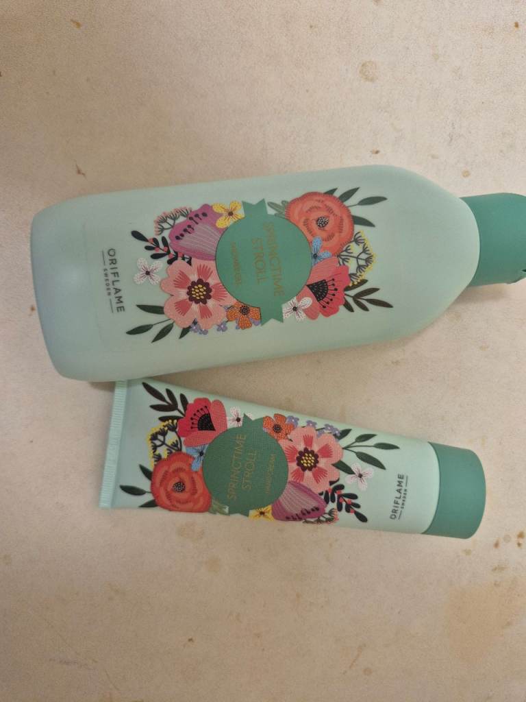 Springtime Stroll Shower gel and Hand Cream