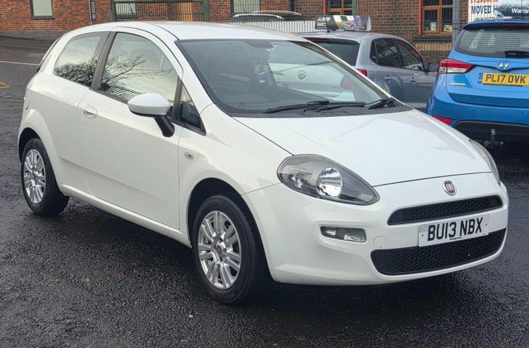 2013 Fiat Punto 1.2 Easy 3dr HATCHBACK PETROL Manual