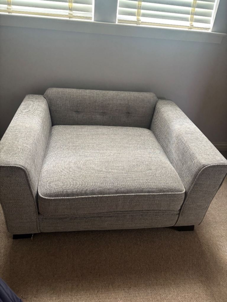 Dog Sofa - Immaculate Condition 