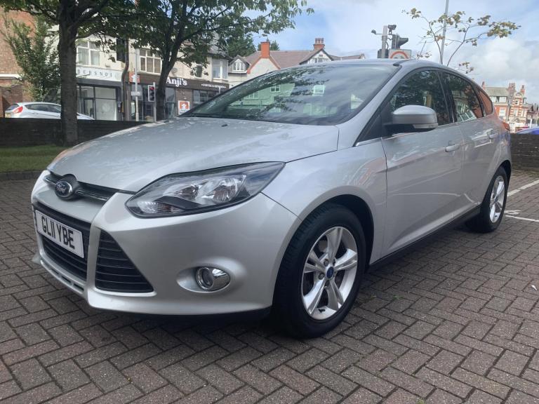 2011 Ford Focus 1.6 Zetec 5dr HATCHBACK PETROL Manual