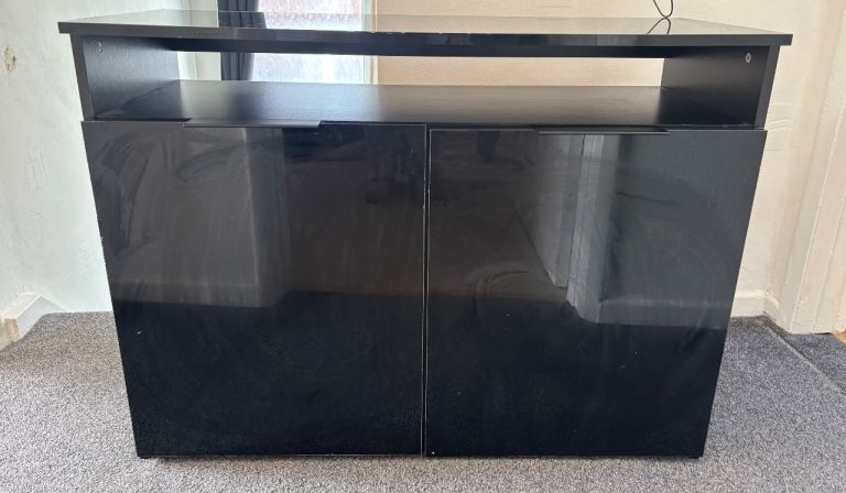 Black unit 