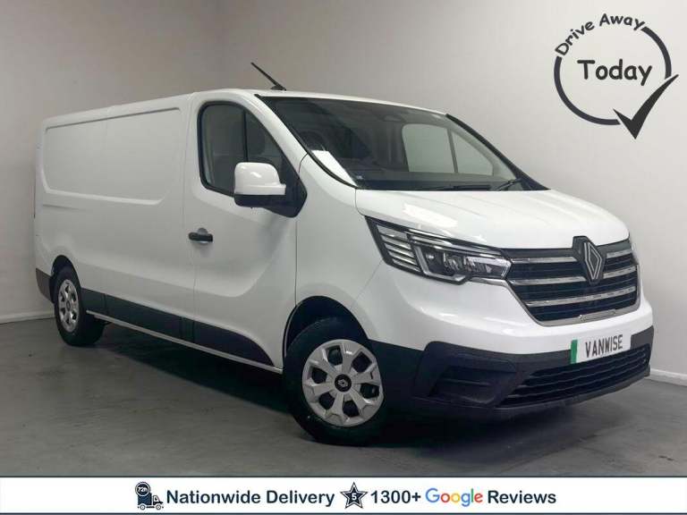  Renault Trafic E-Tech LL30 52kWh Advance Panel Van 5dr Electric Auto L2 H1 (122 ps) Electric Aut...