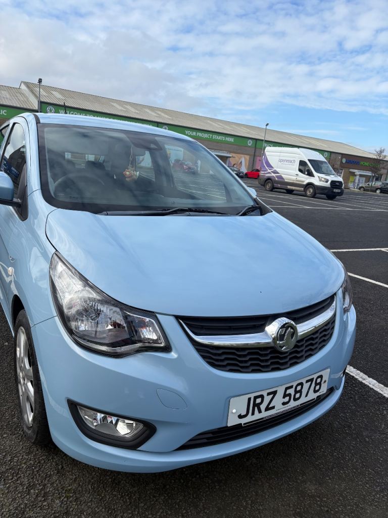 Vauxhall viva 2015 extremely low miles ! 
