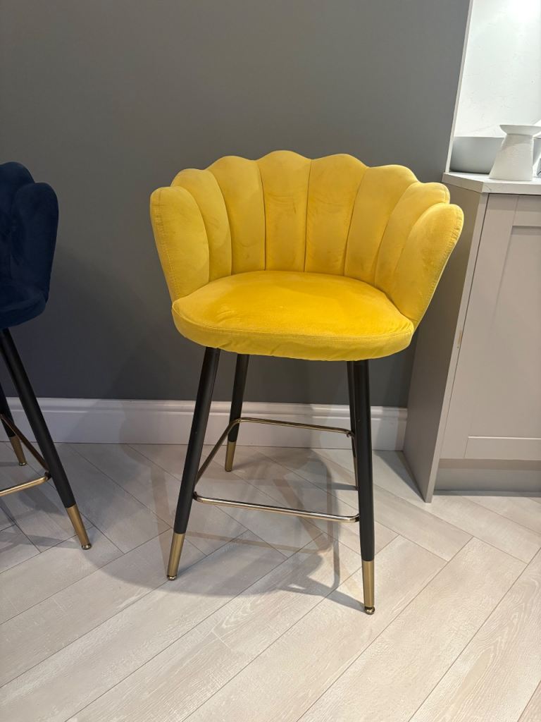 Breakfast bar chairs 