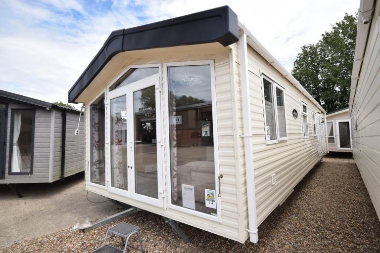 2015 Carnaby Cascade 37x13 | 2 bed Static Caravan | OFF SITE Mobile Homes