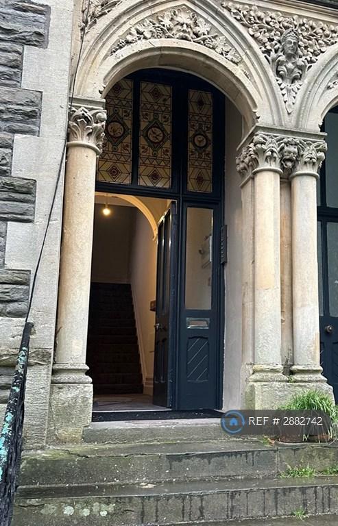 3 bedroom flat in Roath, Cardiff, CF24 (3 bed) (#2882742)
