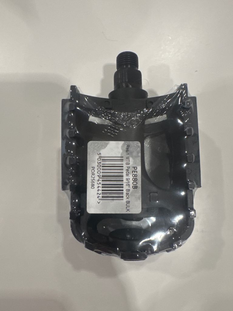 New Black MTB Pedals PE880B - Unused