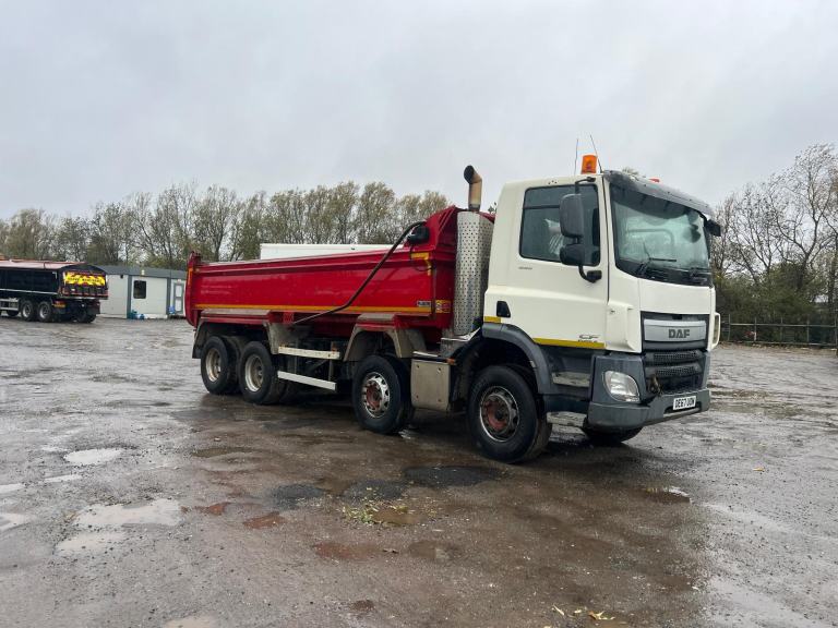 DAF TRUCKS CF 440 8X4 STEEL BODIED TIPPER ,AUTO, WEIGHER 